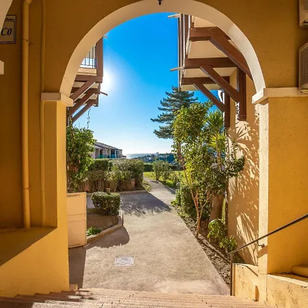 Apartment Village Cap Esterel - L'esquinade-7 By Interhome